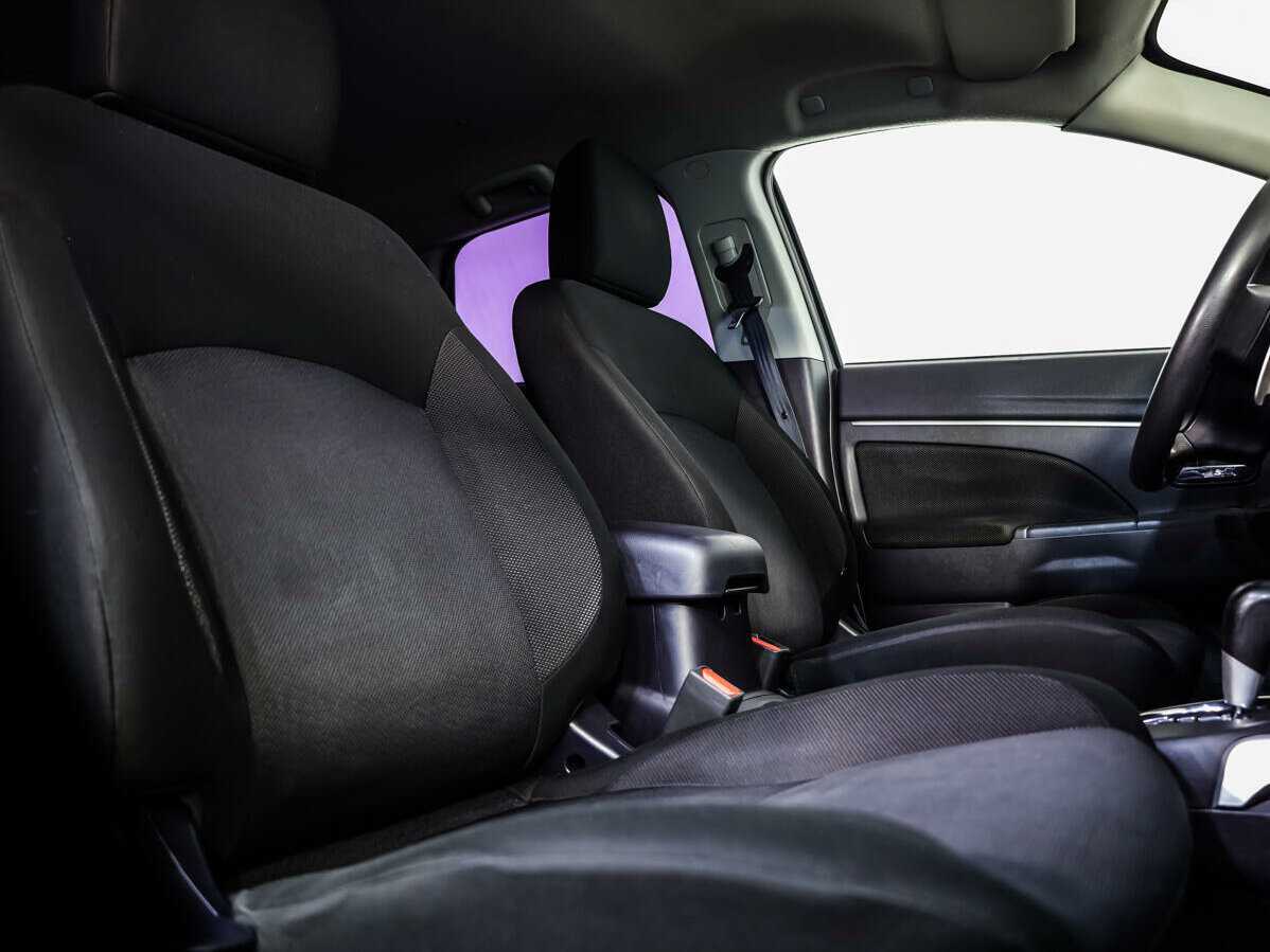 Купить Mitsubishi ASX с пробегом. Фото: #9