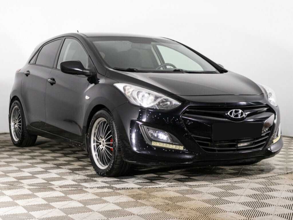 Купить Hyundai i30 с пробегом. Фото: #2