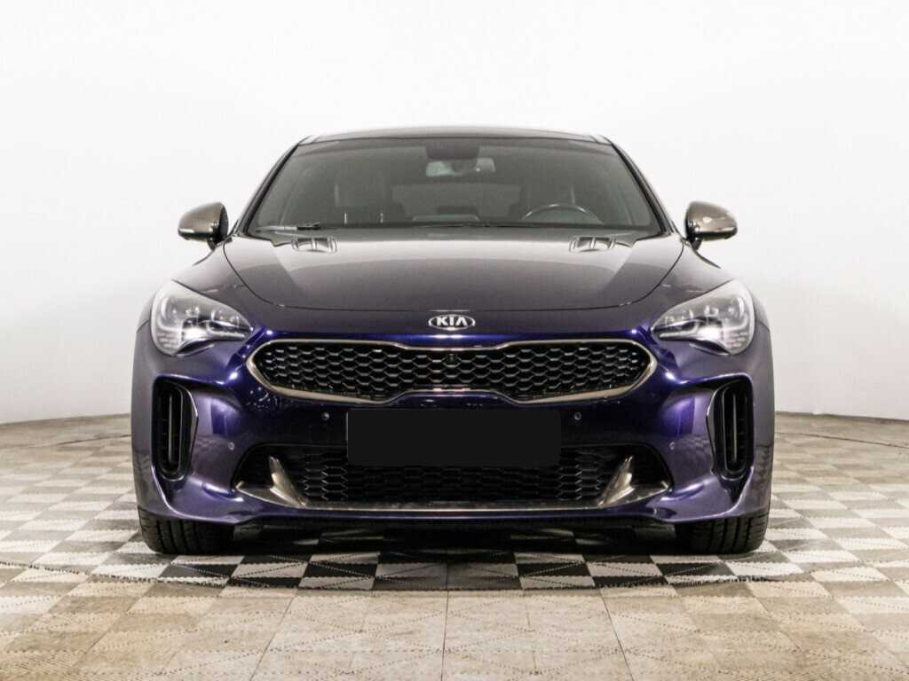 Купить Kia Stinger с пробегом. Фото: #1