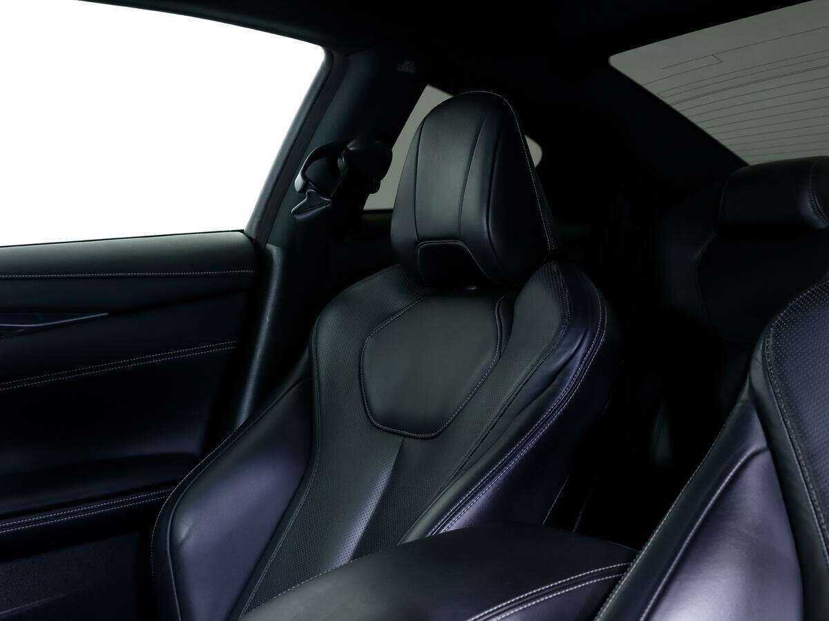 Купить Infiniti Q60 с пробегом. Фото: #11