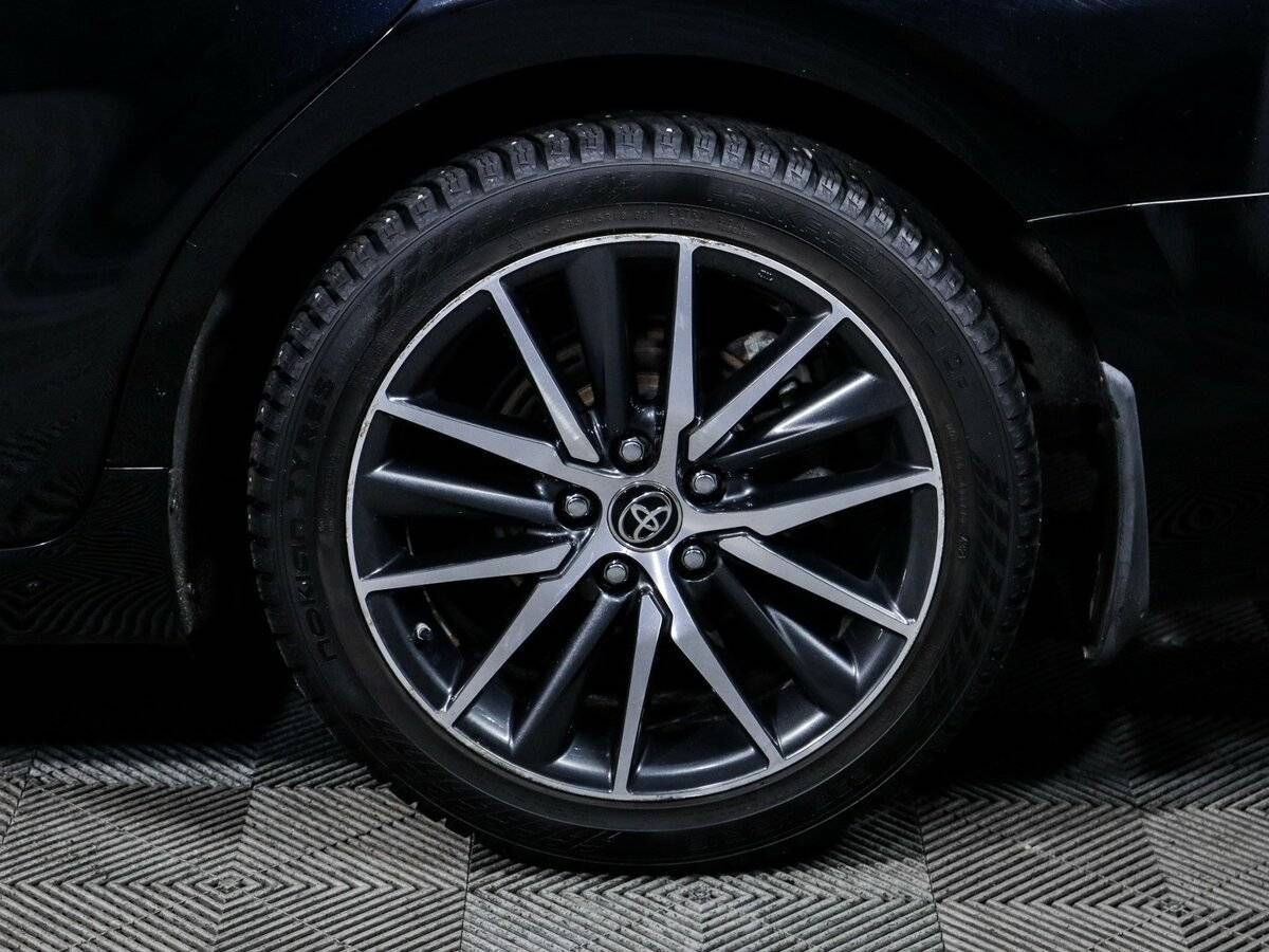 Купить Toyota Camry с пробегом. Фото: #11
