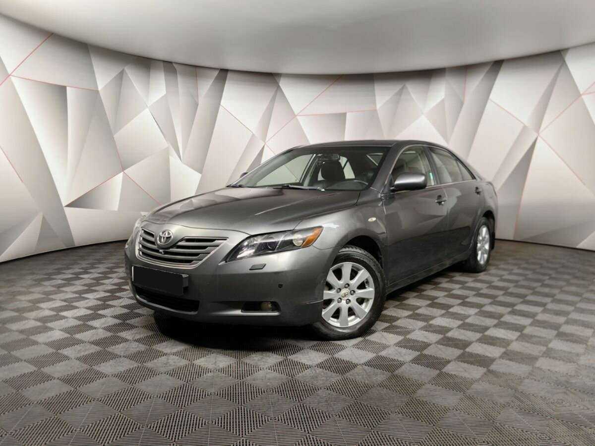 Купить Toyota Camry с пробегом. Посмотреть фото