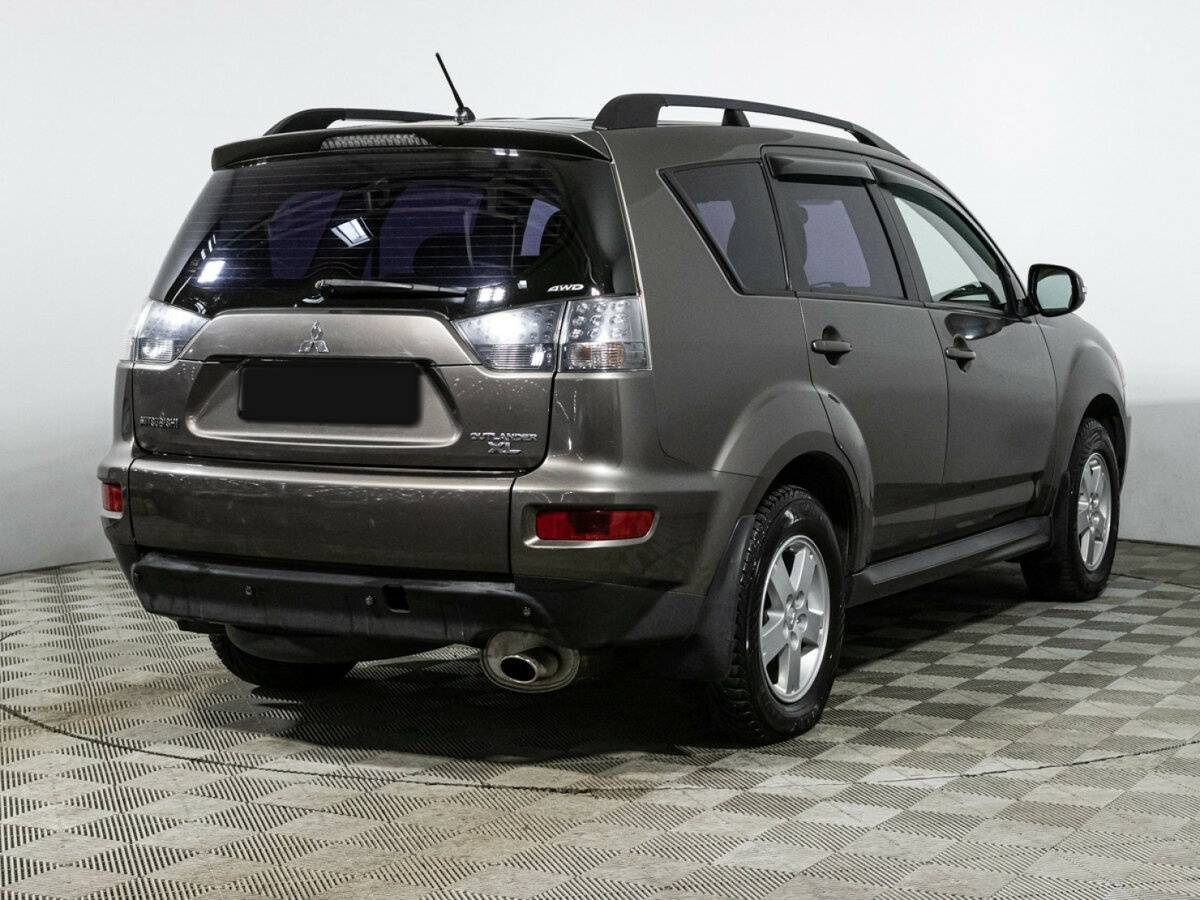 Купить Mitsubishi Outlander с пробегом. Фото: #4
