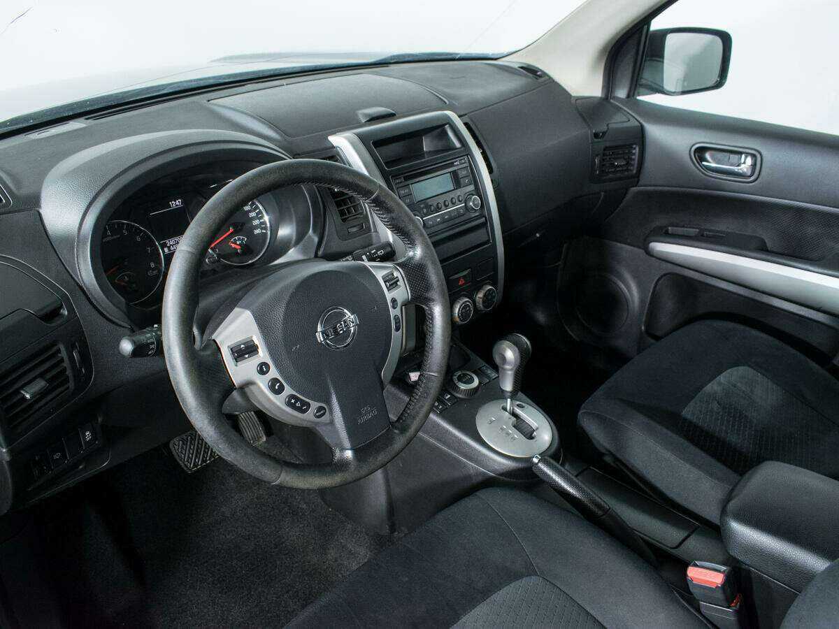 Купить Nissan X-Trail с пробегом. Фото: #11