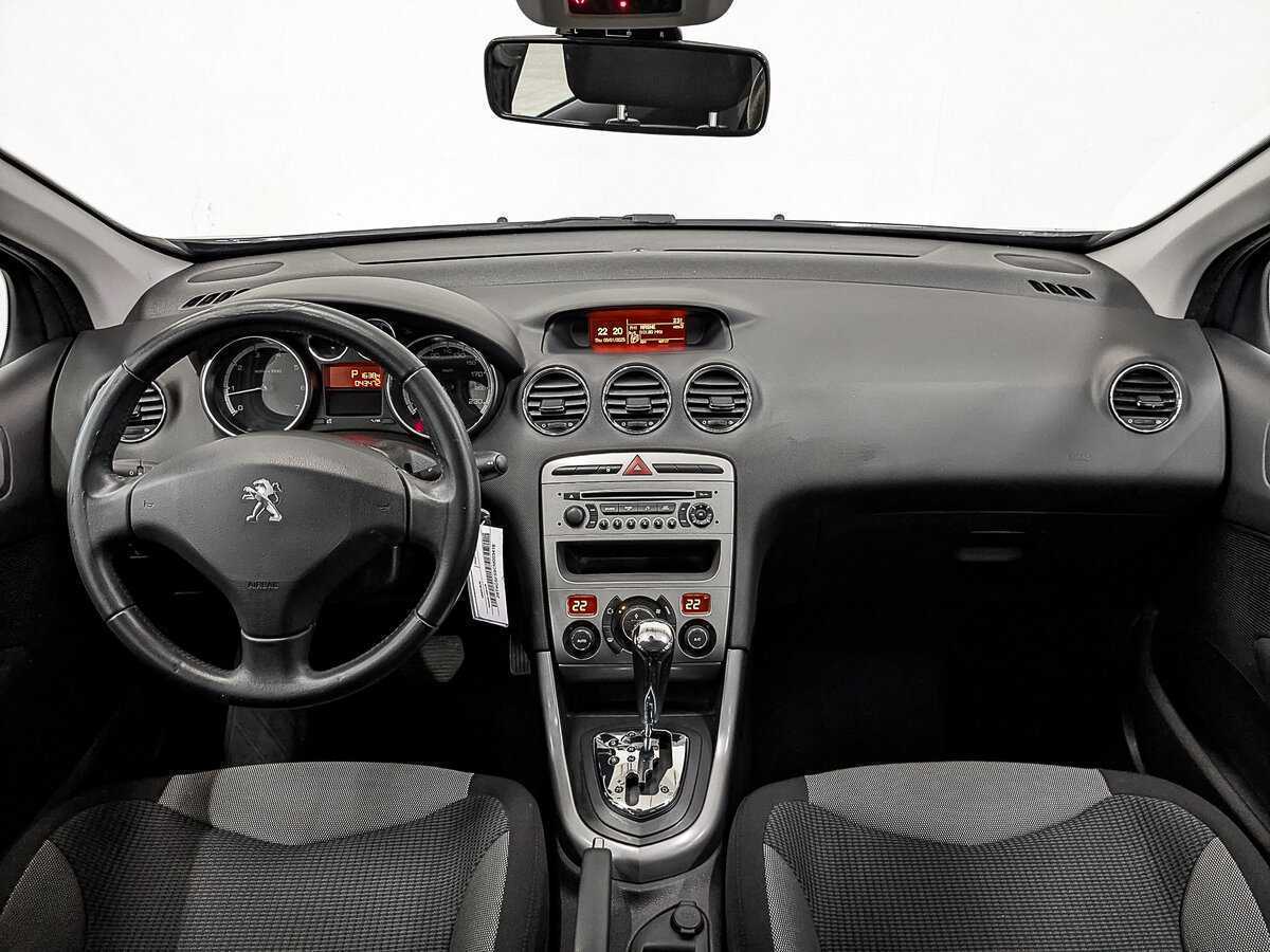 Купить Peugeot 308 с пробегом. Фото: #13