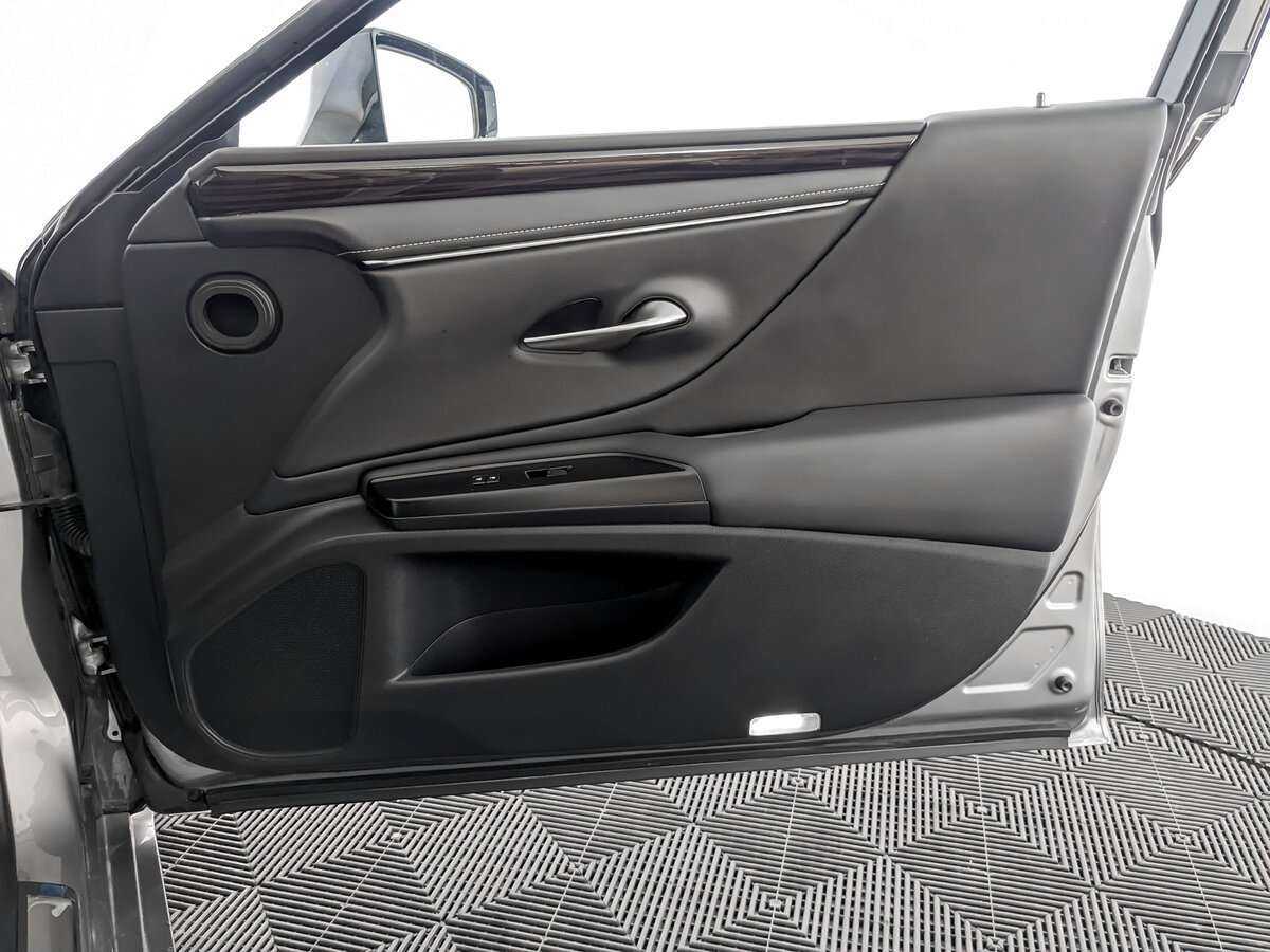 Купить Lexus ES с пробегом. Фото: #20