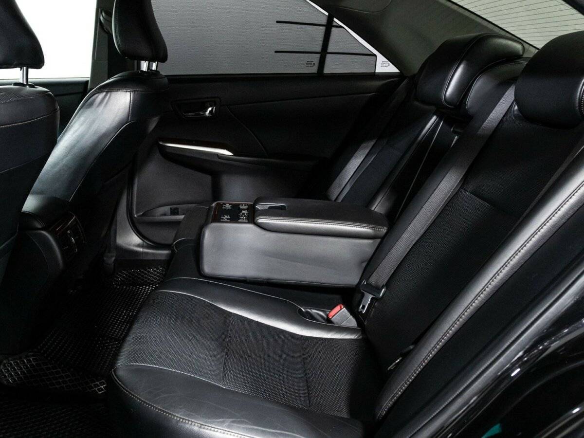 Купить Toyota Camry с пробегом. Фото: #9