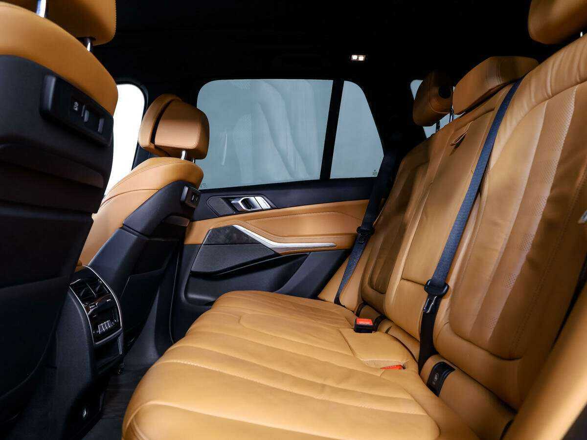 Купить BMW X5 с пробегом. Фото: #13