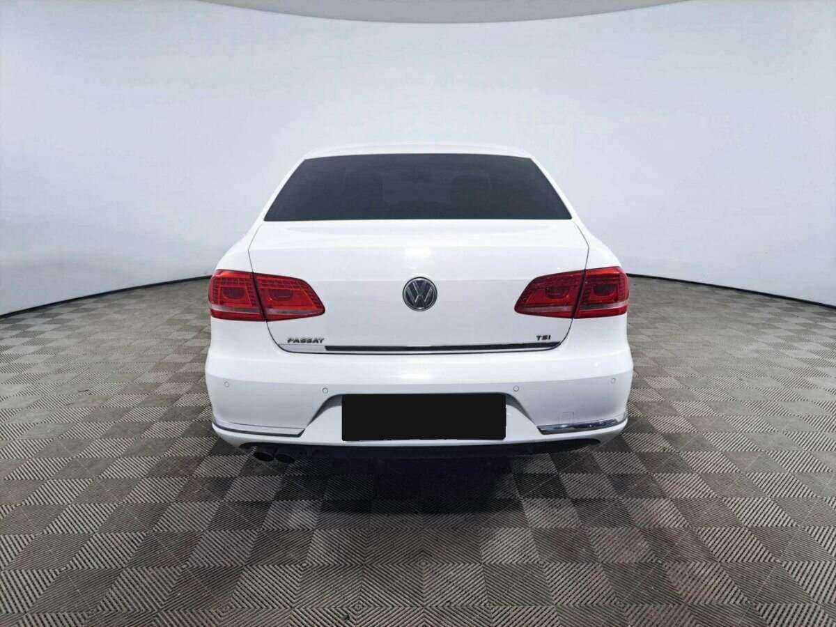 Купить Volkswagen Passat с пробегом. Фото: #5