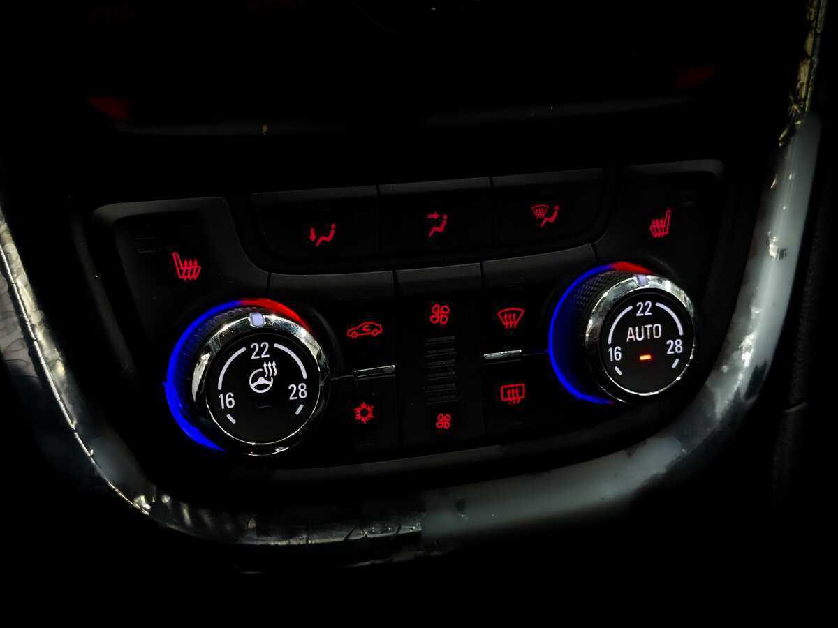 Купить Opel Mokka с пробегом. Фото: #22