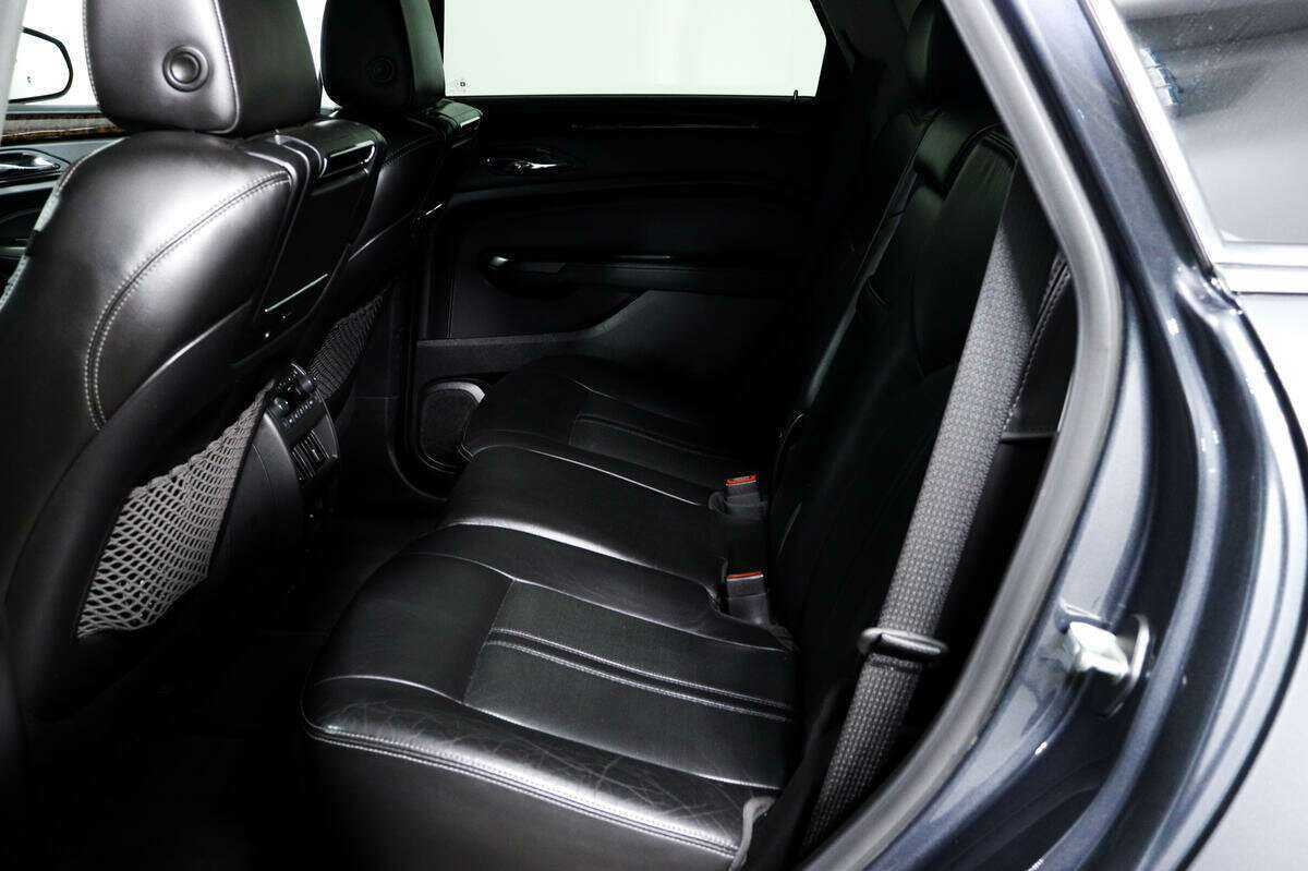 Купить Cadillac SRX с пробегом. Фото: #11