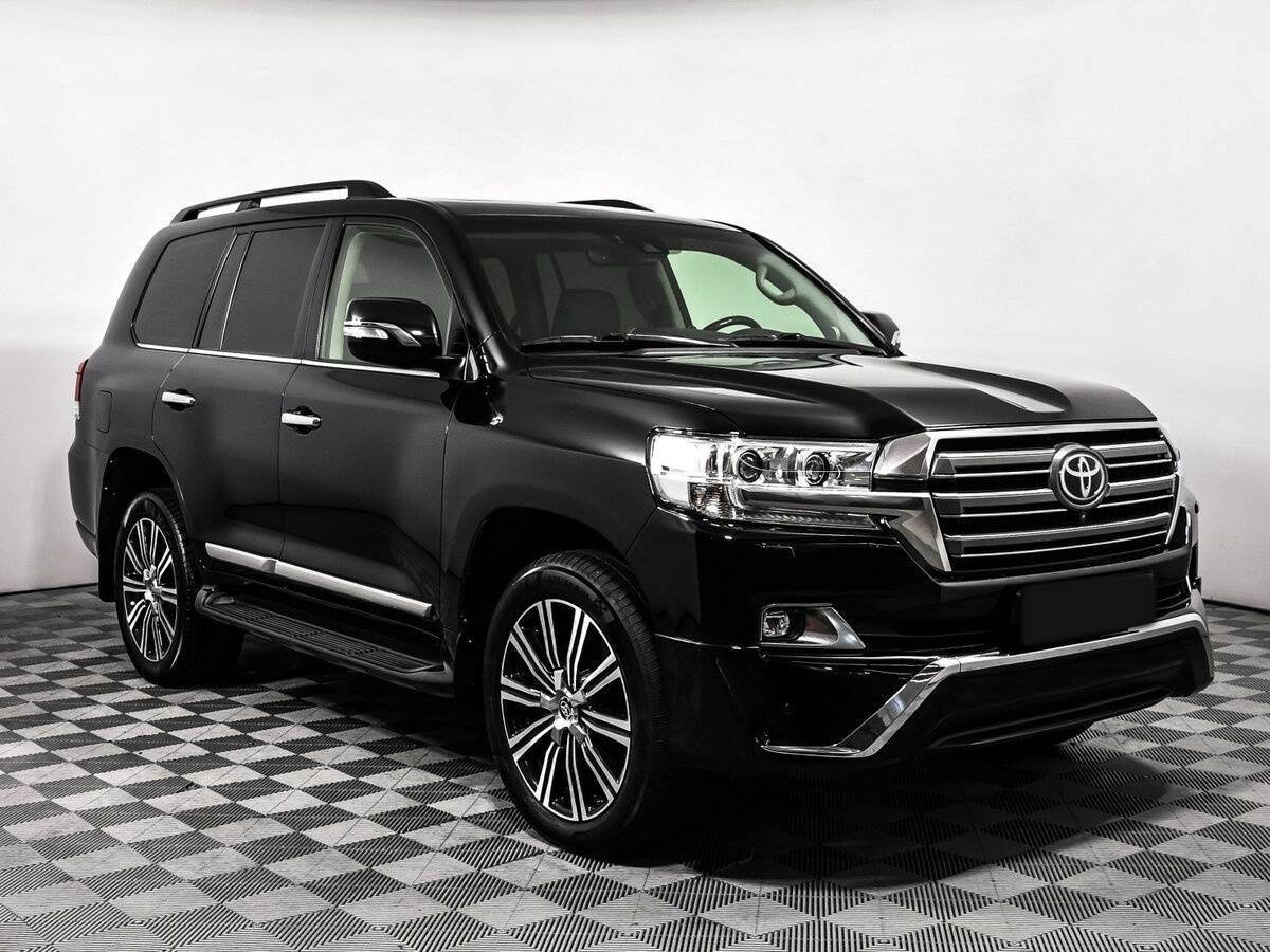 Купить Toyota Land Cruiser с пробегом. Фото: #2