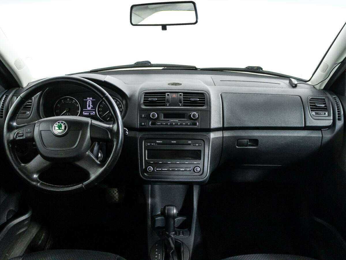 Купить Skoda Fabia с пробегом. Фото: #10