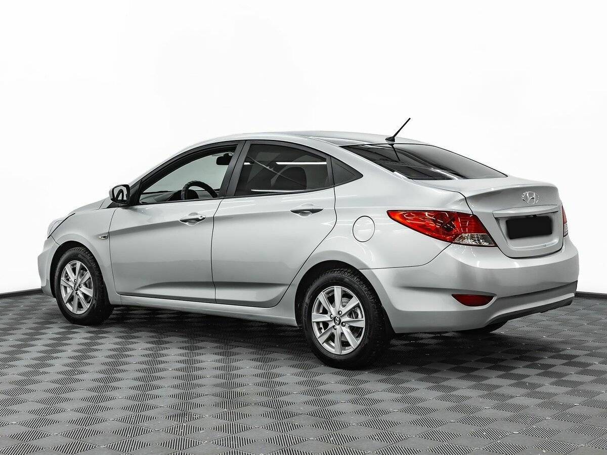 Купить Hyundai Solaris с пробегом. Фото: #5