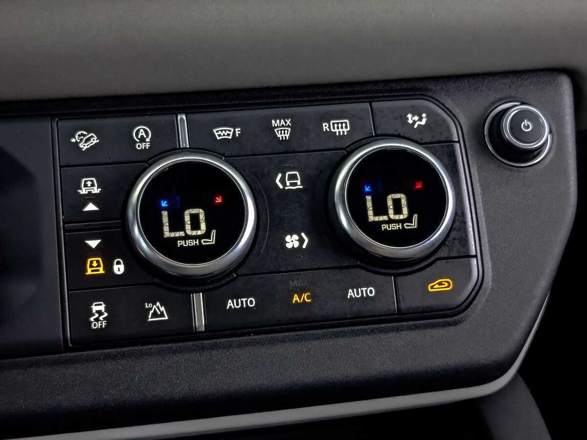 Купить Land Rover Defender с пробегом. Фото: #20