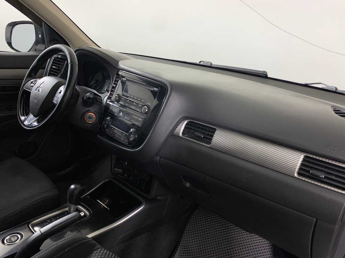 Купить Mitsubishi Outlander с пробегом. Фото: #13