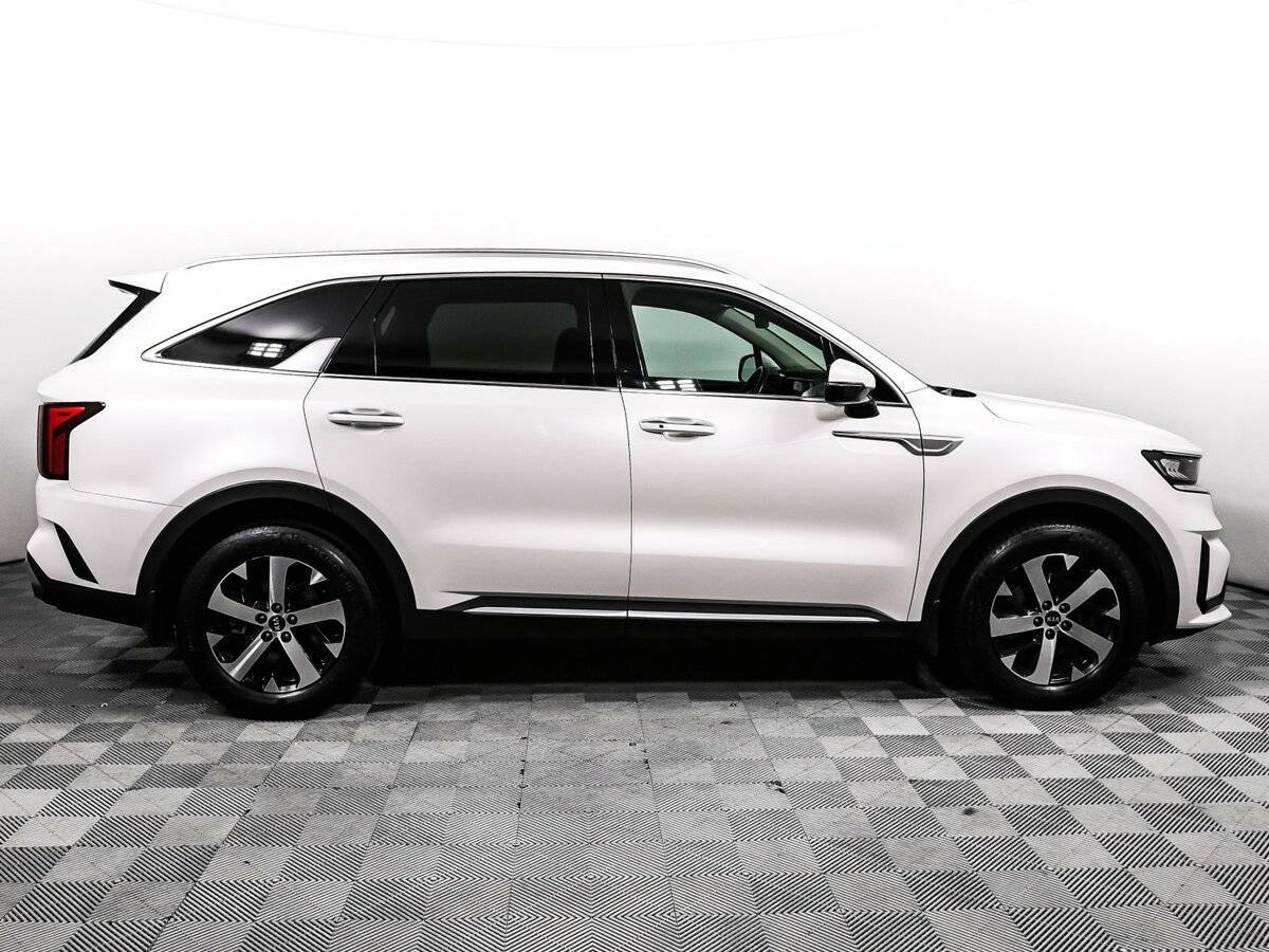 Купить Kia Sorento с пробегом. Фото: #3