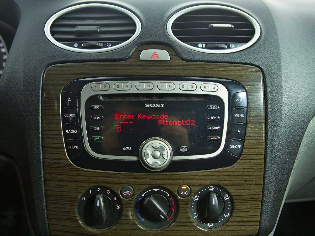 Купить Ford Focus с пробегом. Фото: #11