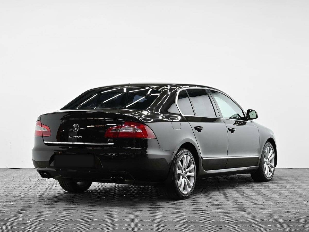 Купить Skoda Superb с пробегом. Фото: #3