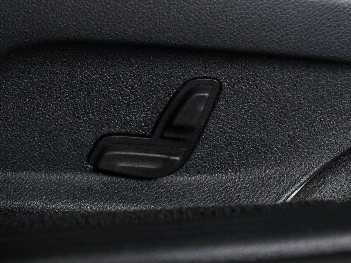 Купить Mercedes-Benz E-Класс с пробегом. Фото: #14