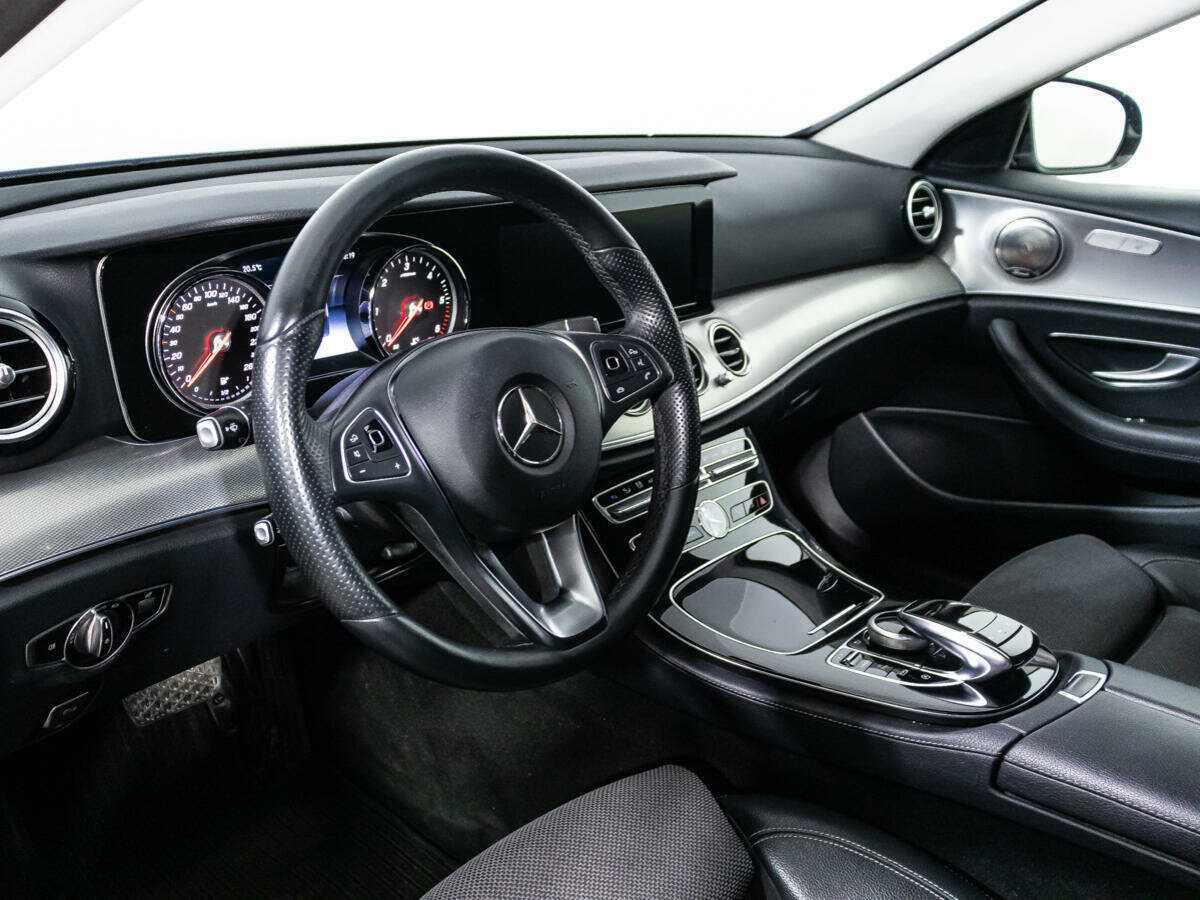 Купить Mercedes-Benz E-Класс с пробегом. Фото: #10