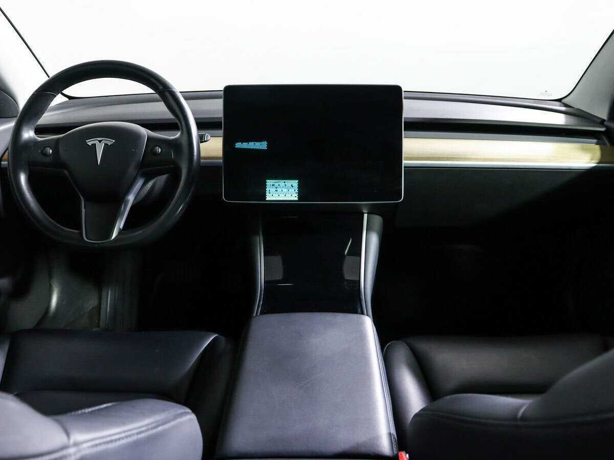 Купить Tesla Model 3 с пробегом. Фото: #9