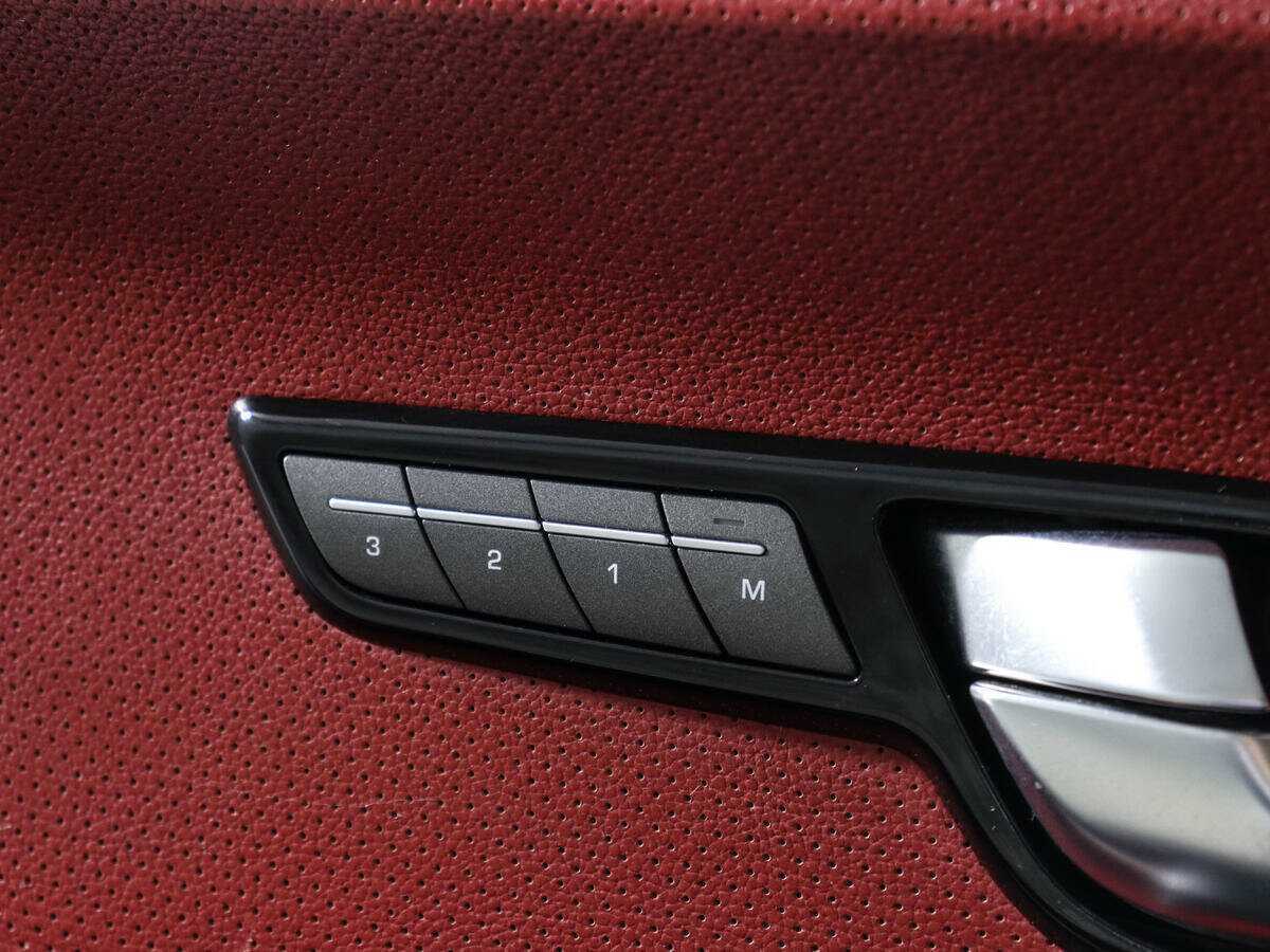 Купить Land Rover Range Rover Evoque с пробегом. Фото: #15