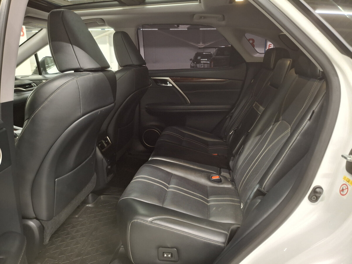Купить Lexus RX с пробегом. Фото: #11