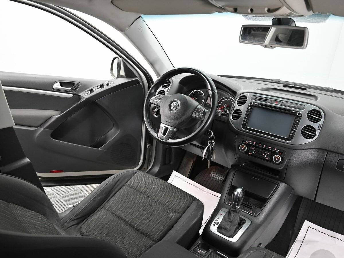 Купить Volkswagen Tiguan с пробегом. Фото: #6