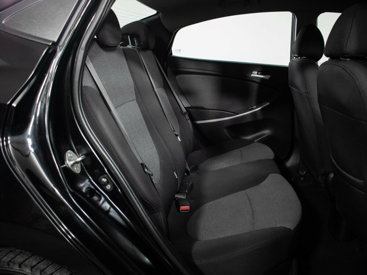 Купить Hyundai Solaris с пробегом. Фото: #8