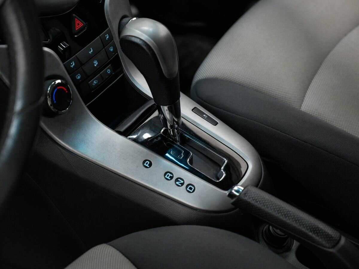 Купить Chevrolet Cruze с пробегом. Фото: #16