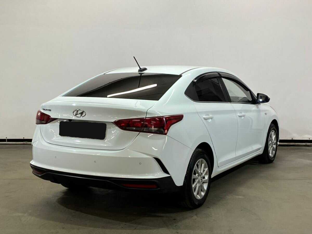 Купить Hyundai Solaris с пробегом. Фото: #4