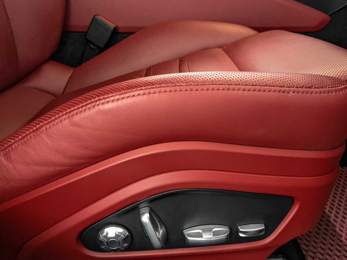Купить Porsche Panamera с пробегом. Фото: #24