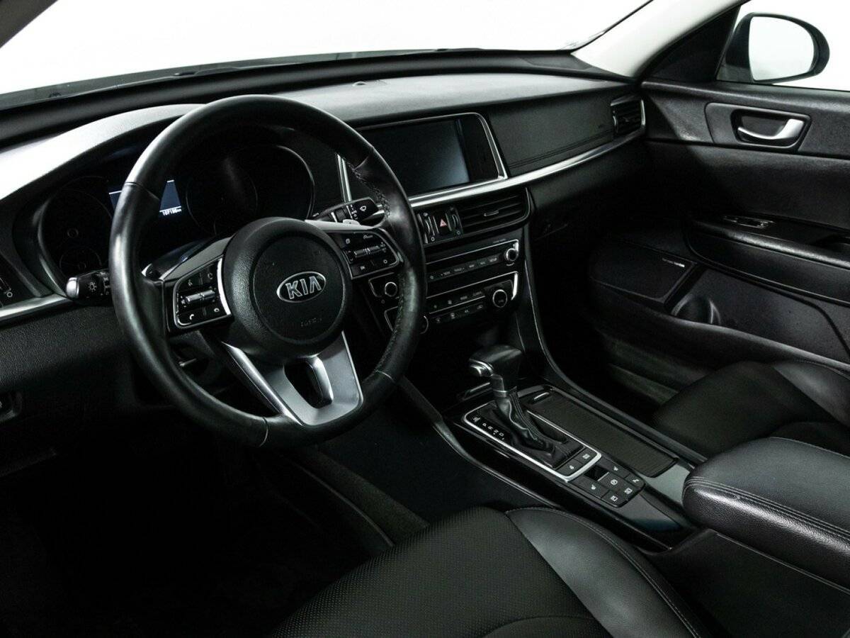 Купить Kia Optima с пробегом. Фото: #10