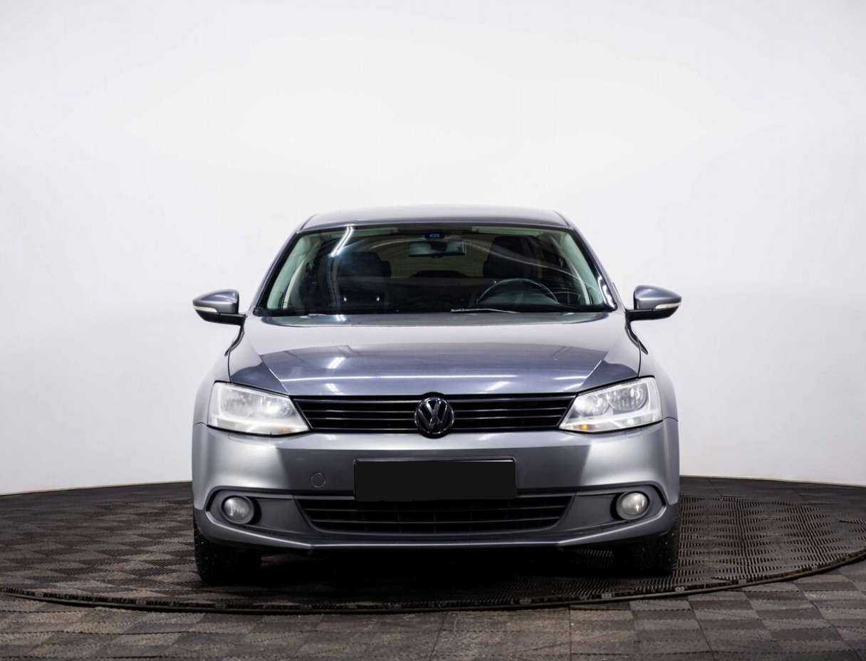 Купить Volkswagen Jetta с пробегом. Фото: #1