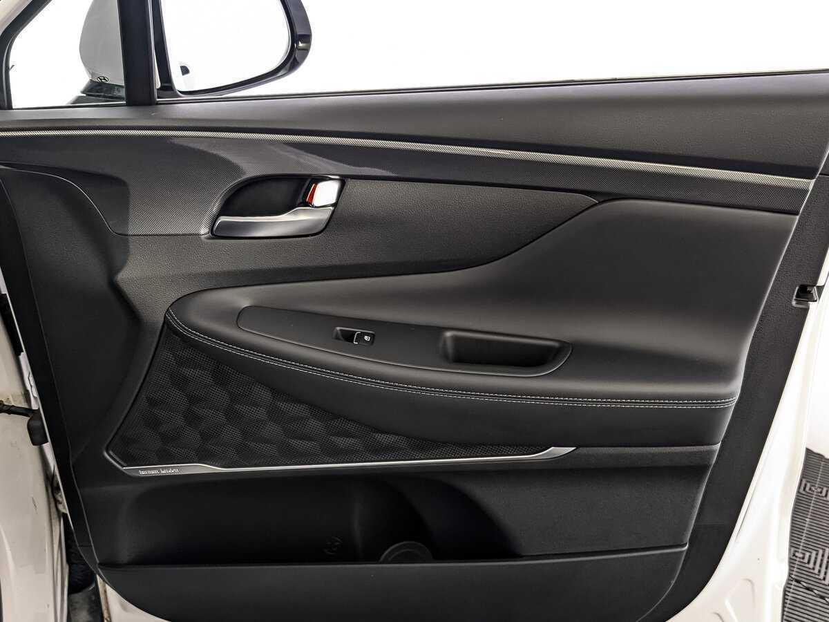 Купить Hyundai Santa Fe с пробегом. Фото: #24