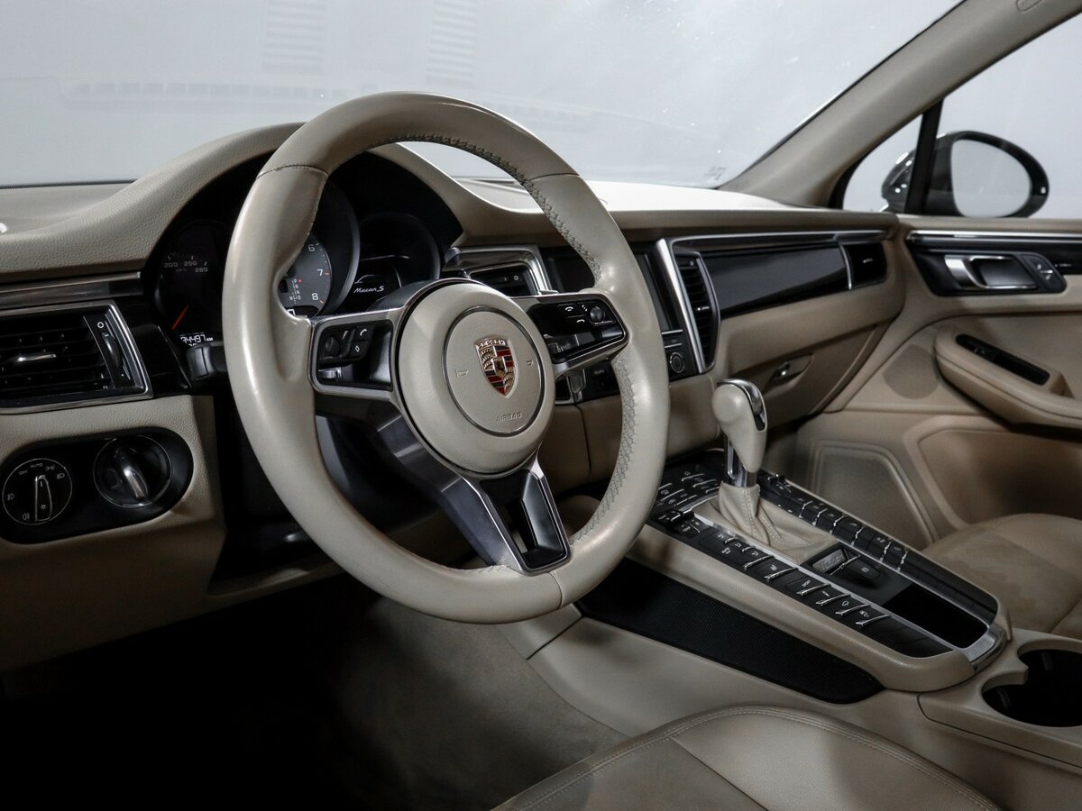 Купить Porsche Macan с пробегом. Фото: #11