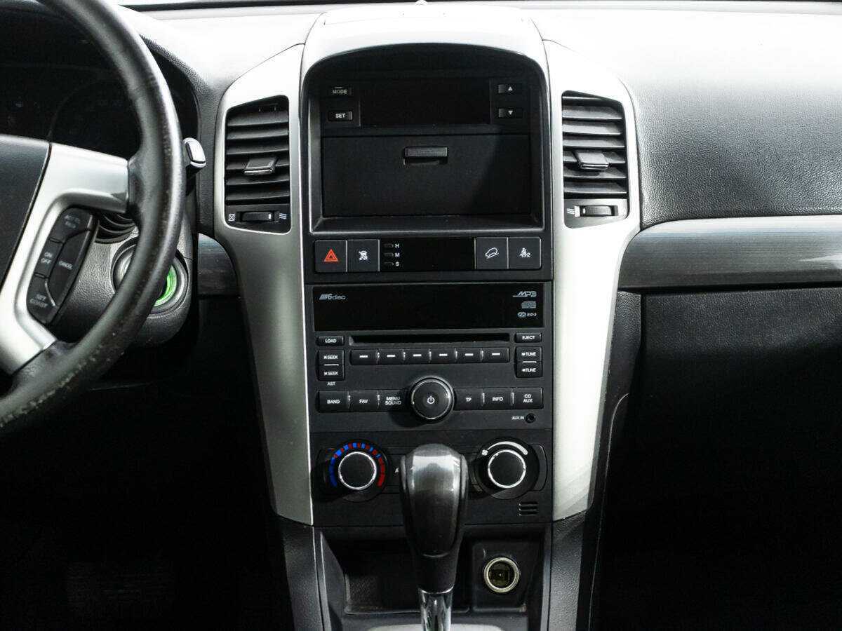Купить Chevrolet Captiva с пробегом. Фото: #13