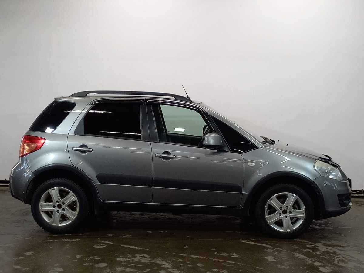 Купить Suzuki SX4 с пробегом. Фото: #5