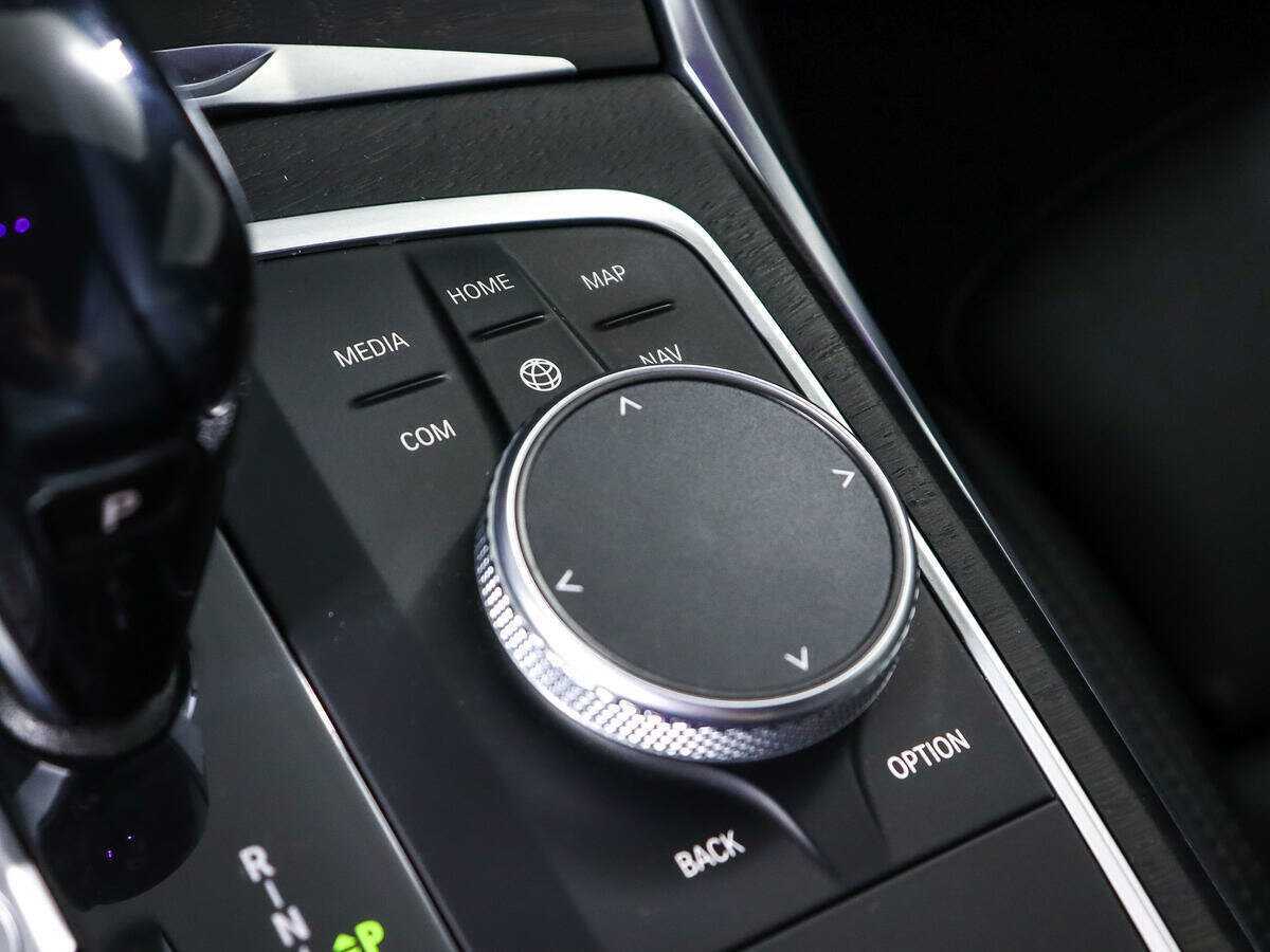 Купить BMW 3 серии с пробегом. Фото: #16