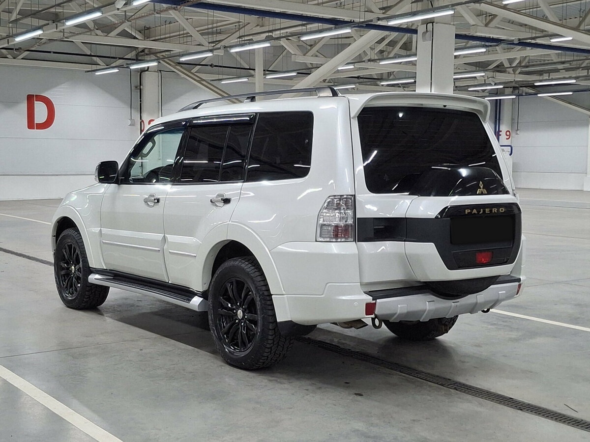 Купить Mitsubishi Pajero с пробегом. Фото: #6