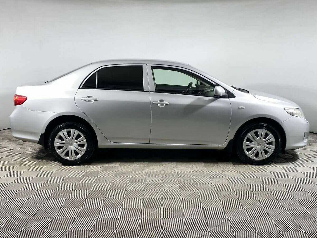 Купить Toyota Corolla с пробегом. Фото: #2