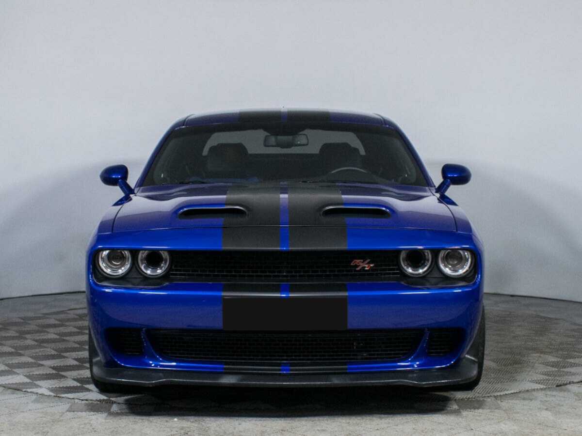 Купить Dodge Challenger с пробегом. Фото: #1