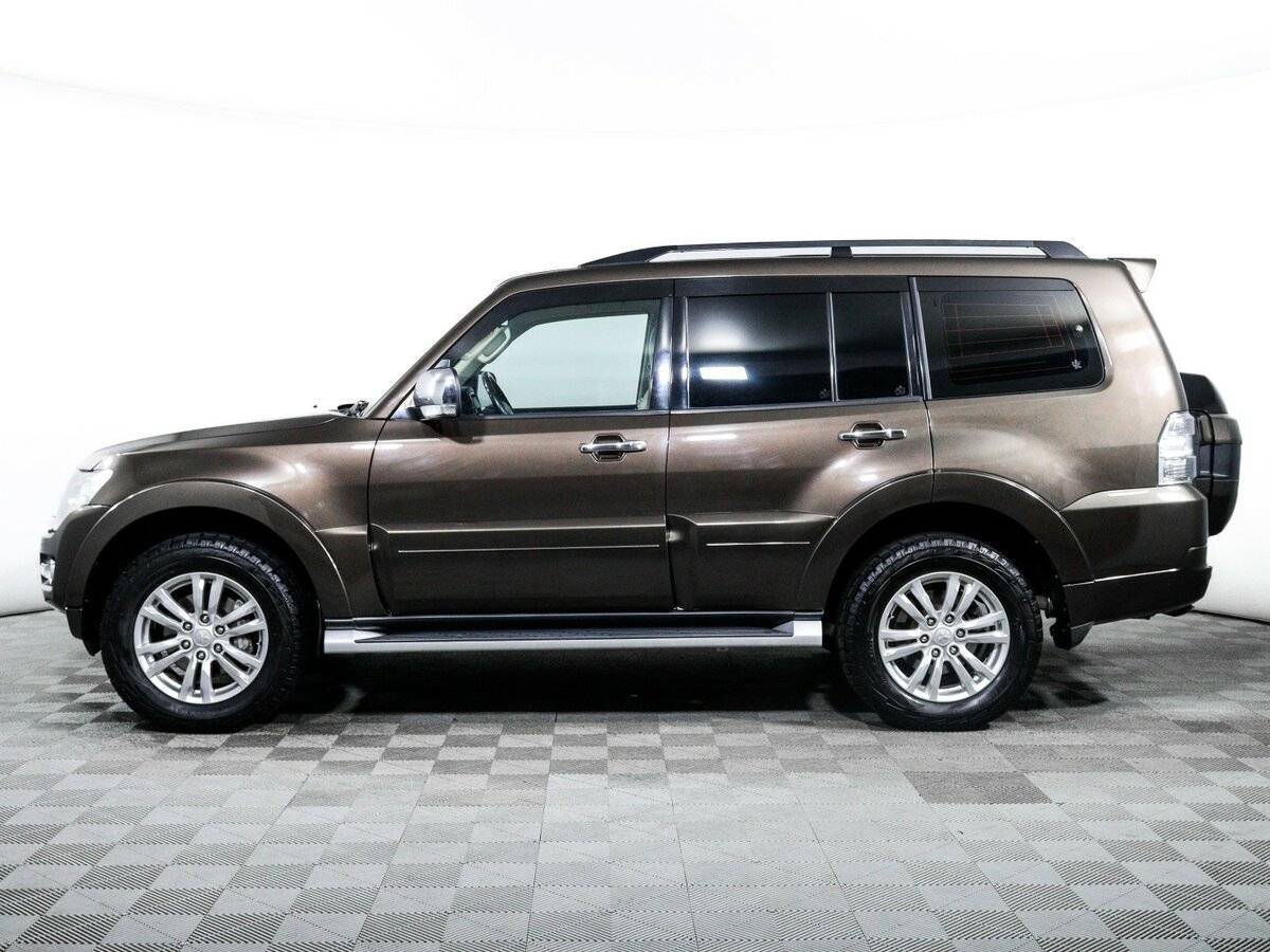 Купить Mitsubishi Pajero с пробегом. Фото: #4