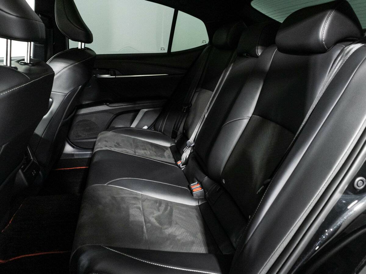 Купить Toyota Camry с пробегом. Фото: #9