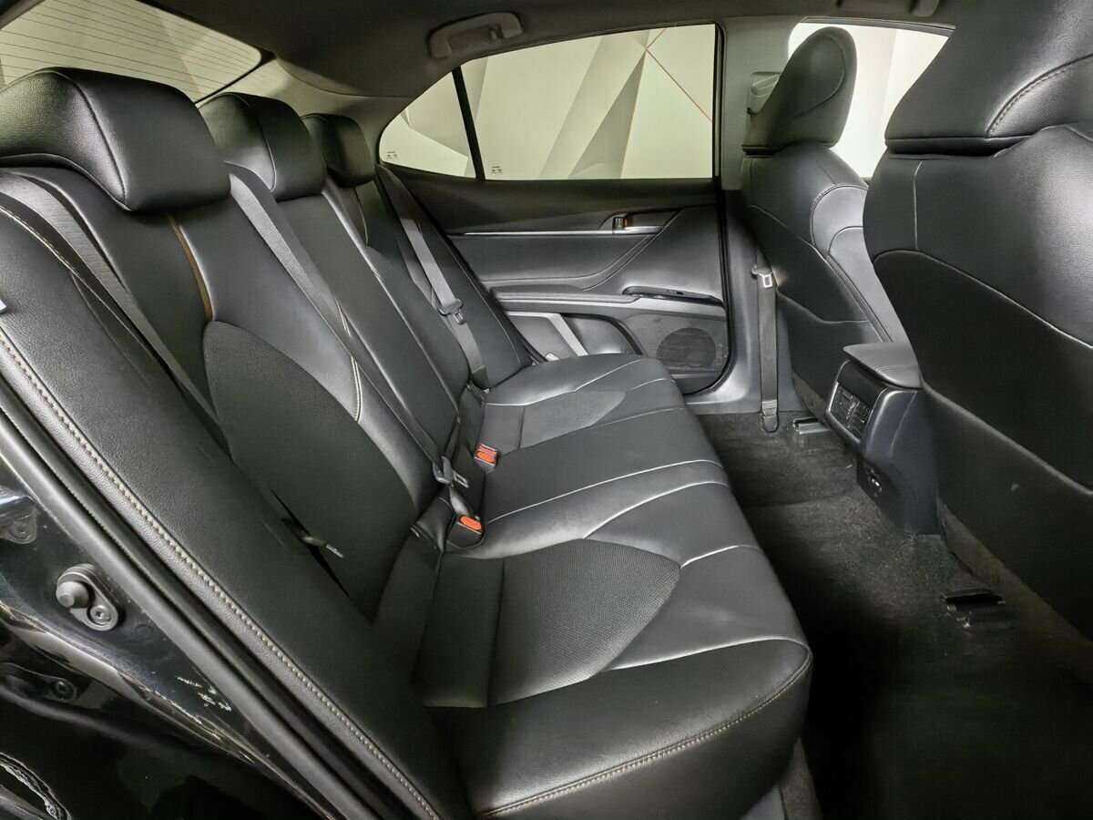 Купить Toyota Camry с пробегом. Фото: #11
