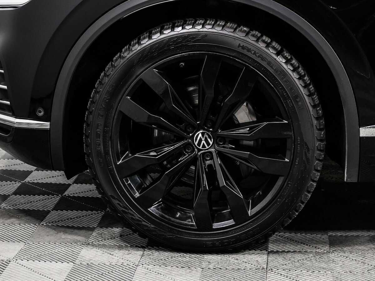 Купить Volkswagen Touareg с пробегом. Фото: #13