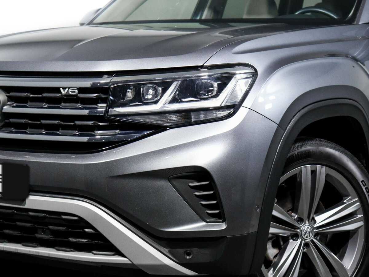 Купить Volkswagen Teramont с пробегом. Фото: #16