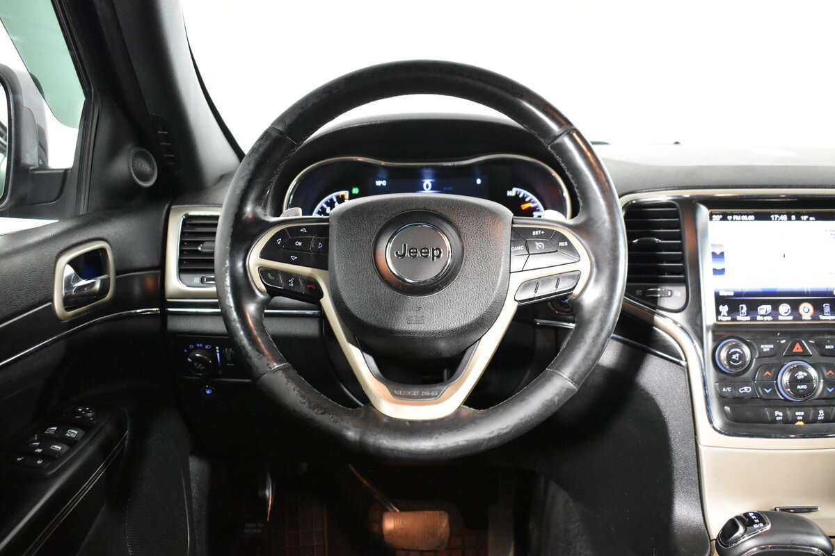 Купить Jeep Grand Cherokee с пробегом. Фото: #13