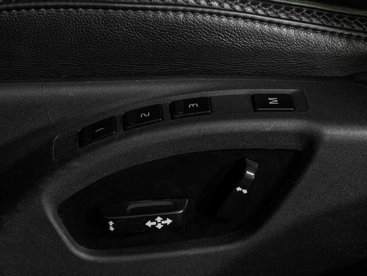 Купить Volvo XC70 с пробегом. Фото: #12